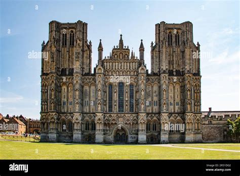 Stunning Wells Cathedral, Wells, Somerset Stock Photo - Alamy