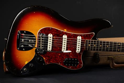 1963 Fender Bass VI – Sunburst – GuitarPoint