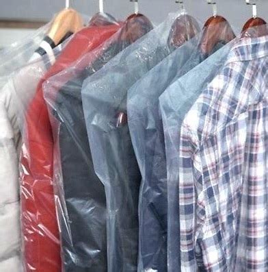 Полиэтиленовые чехлы для одежды в прачечных и химчистках