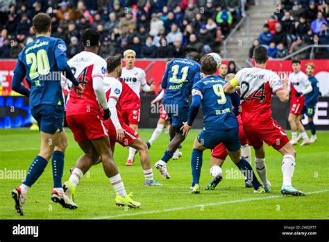 UTRECHT - Johan Bakayoko of PSV Eindhoven scores the 0-1 during the ...