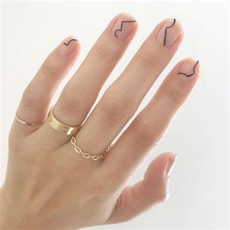 39 Stunning Minimalist Nail Arts For Everyday Style Minimal Nails Art