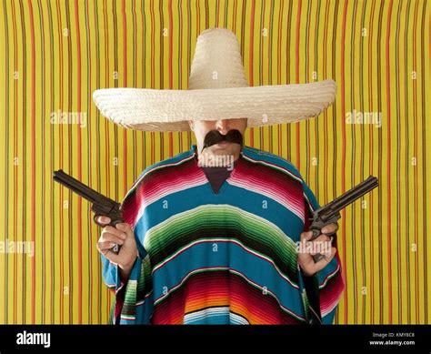 Mexican bandit hi-res stock photography and images - Alamy