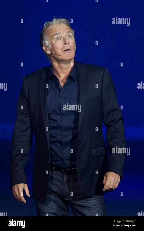 French Humorist Franck Dubosc A Letat Sauvage Performs During Les