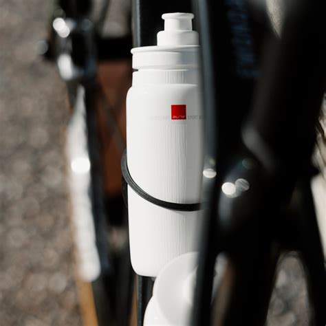 Fly Elite: Trinkflasche Racing - Elite