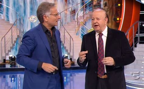 Ciao Darwin Giovani vs Mature chi ha vinto ballerini defié sfilata intimo