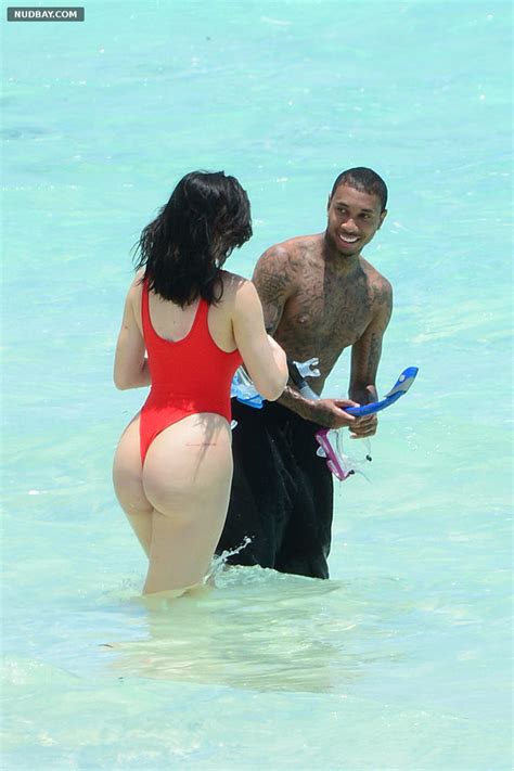 Kylie Jenner Nude Celeb Bikini At A Beach In Turks And Caicos 2016 Nudbay