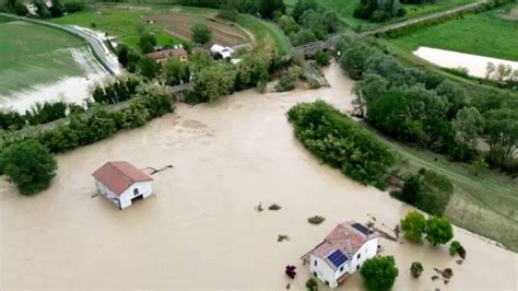 Maltempo Grande Buca Sulla San Vitale A Bagnacavallo Vigili Del Fuoco