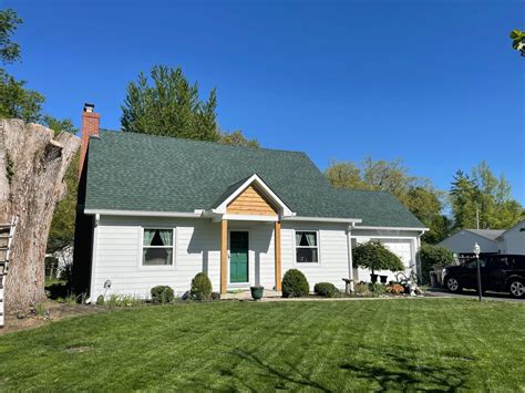 Completed Project James Hardie Siding And Trim With Cedar Accents And A New Roof Ema