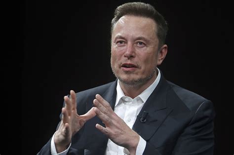 Elon Musk Announces Temporary Limits For Reading Tweets Complex