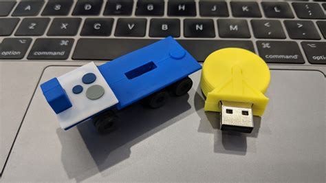 Custom USB Memory Sticks - Ausinland