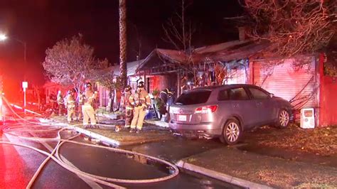 Fire Destroys Home In Central Fresno Near Christmas Tree Lane Abc30