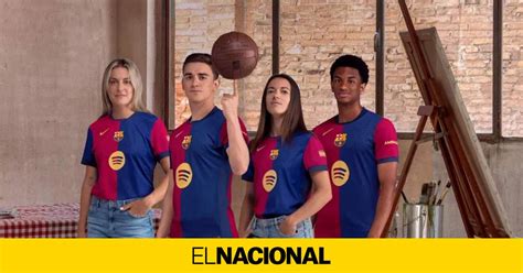 El Barça presenta la camiseta del 125 º aniversario un diseño cargado