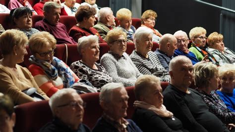 Opalenica Mariusz Kalaga Porwa Publiczno W Centrum Kultury I