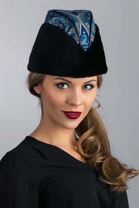 Женские шапки (318 фото): модные 2017-2018 с помпоном, для женщин после ...