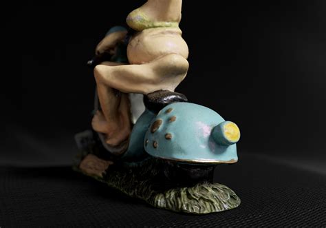 D Model Decoration Kitsch Bikini Statue VR AR Low Poly CGTrader