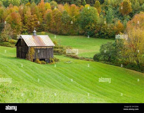 Shack On Sleepy Hollow Farm In Autumn Cloudland Road Woodstock