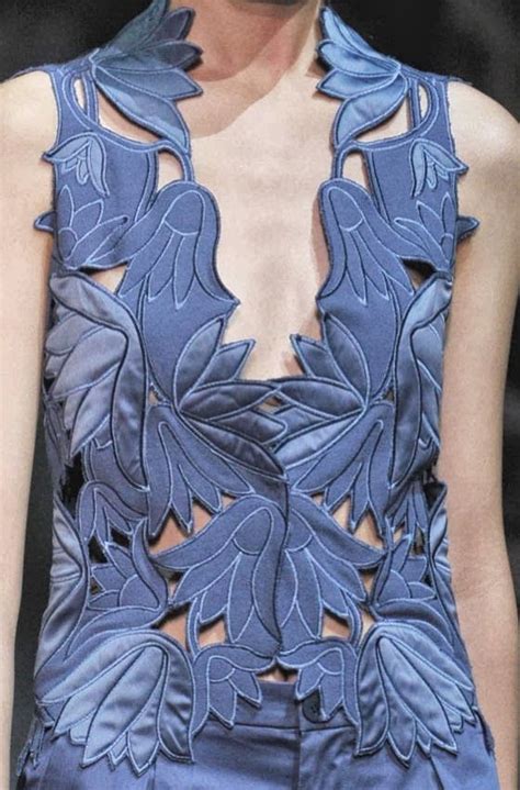 Фактуры Миланской недели моды 2014 | Wearable art clothing, Fashion ...