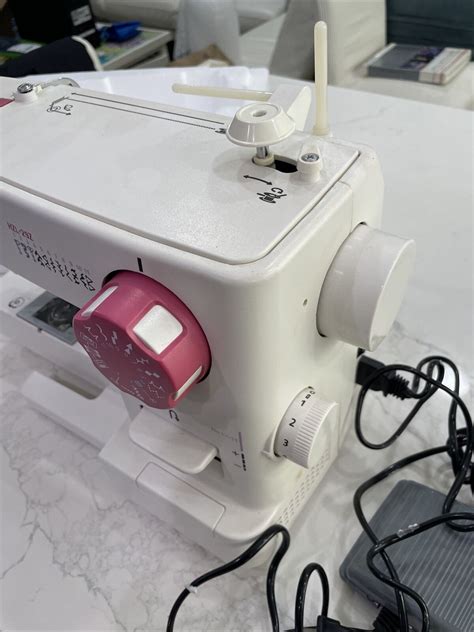 Juki Model HZL 29Z Lightweight Sewing Machine Tested Pedal Included EBay