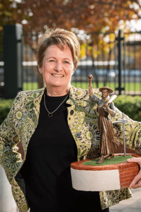 barbara rae vicgovau