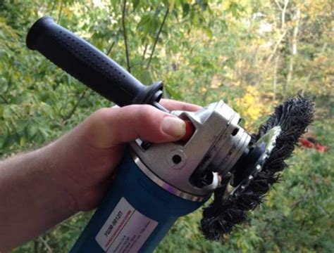 Как выбрать корщетку и как с ней работать?