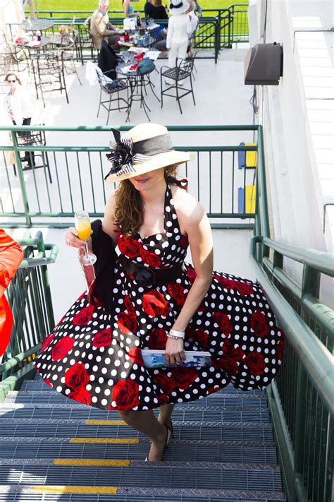 Street Style From The 2015 Kentucky Derby Weekend Derby Outfits