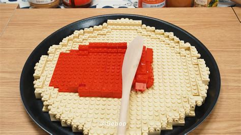 See the Stop Motion Animation of a Lego Pizza Being Made - PlayJunkie