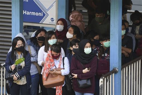 Buruknya Transportasi Umum Bikin Pengguna Kendaraan Pribadi Meningkat