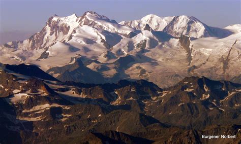 Monte Rosa Die Höchsten Berge Der Schweiz Liskamm Rechts Im Bild