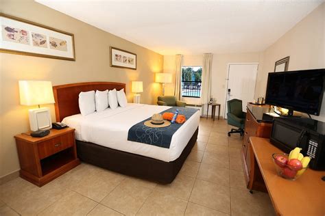 SEASONS FLORIDA RESORT $80 ($̶1̶0̶9̶) - Updated 2024 Prices & Hotel ...