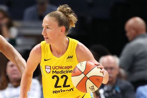 WNBA recap: Courtney Vandersloot breaks single-season assists record ...