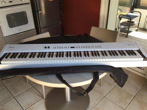 FP-4 - Roland FP-4 - Audiofanzine