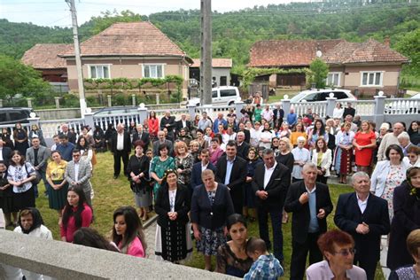 Resfin Irea Bisericii Din Parohia Fildu De Mijloc Episcopia S Lajului