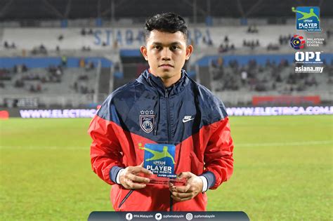 ARIF AIMAN HANAPI JDT PENERIMA ANUGERAH PEMAIN TERBAIK BULANAN LIGA