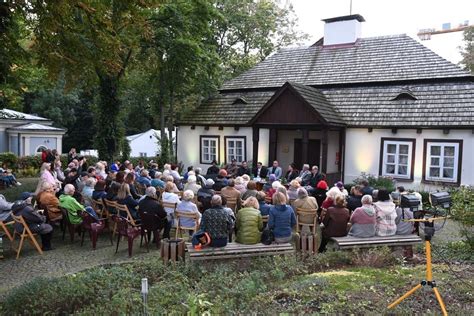 Niezwykłe spotkanie z potomkami bohaterów Nad Niemnem w kieleckim