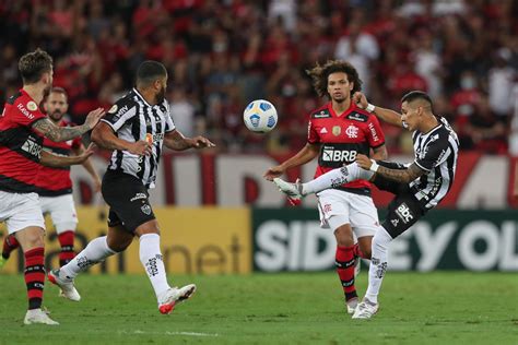 Flamengo Segue Líder Em Ranking Da Cbf Atlético Mg Ganha Seis Posições