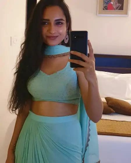 Anusha Ranganath Latest Hot Pics And Photo