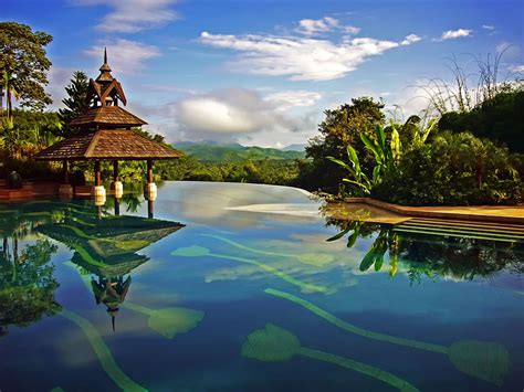 18 Perfect Infinity Pool Designs That Will Make You Go Crazy