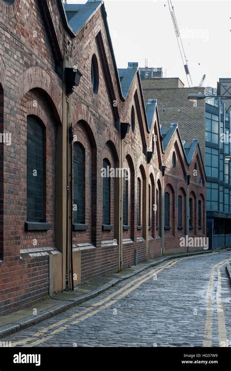 Victorian Alleyway London Hi Res Stock Photography And Images Alamy