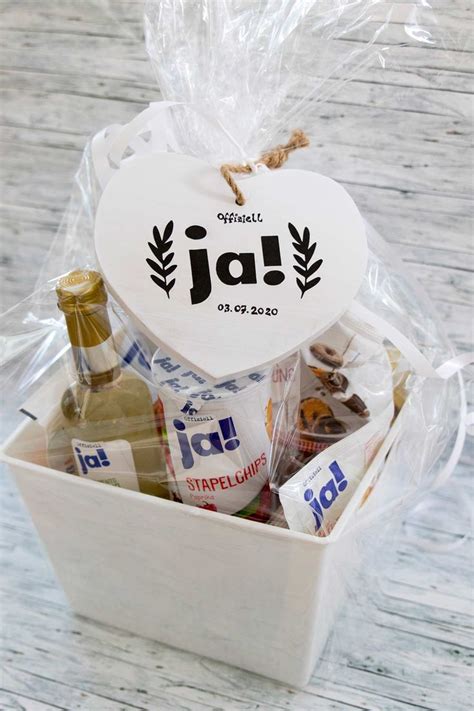 Top Ideen F R Das Perfekte Geschenk Zur Standesamtlichen Hochzeit In