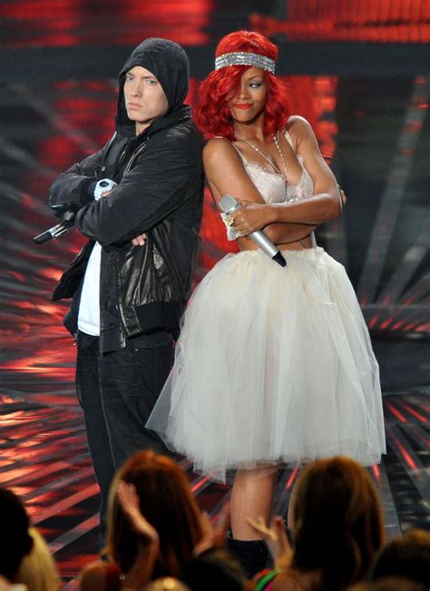 EminƎm And Rihanna Love The Way You Lie 2010 Mtv Vmas Performance 1 Eminem Rihanna Eminem