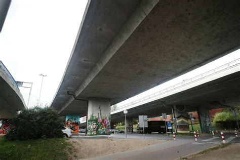 Parking pod Trasą Zamkową w Szczecinie zostanie przebudowany Głos