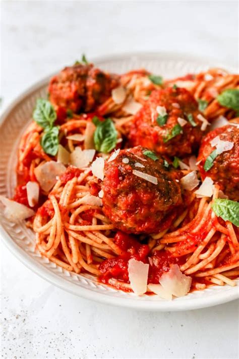 Best Ever Spaghetti And Meatballs Recipe Video Kim S Cravings