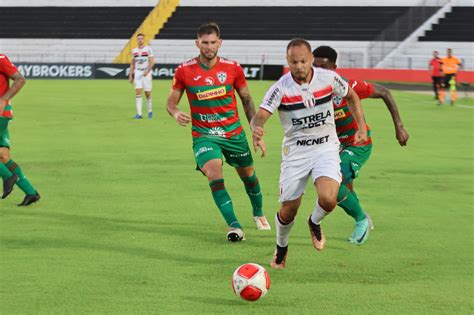 Botafogo Derrota Portuguesa E Encerra Jejum De Cinco Jogos Sem Vit Ria