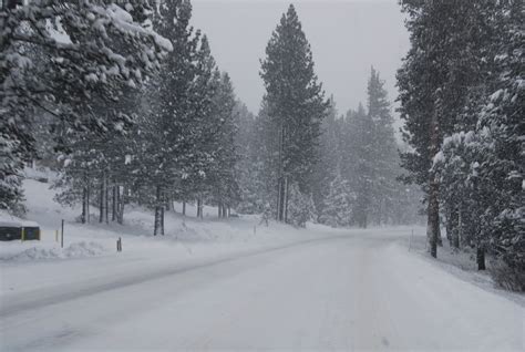 Mumzie's Country Place: South Lake Tahoe - Snow Storm