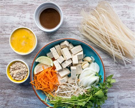 Vegetarian Pad Thai With Tofu Six Hungry Feet Recipes