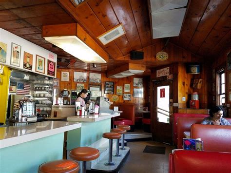 Tiny, Iconic It's Tops Diner Closes on Market Street, Apparently For Good