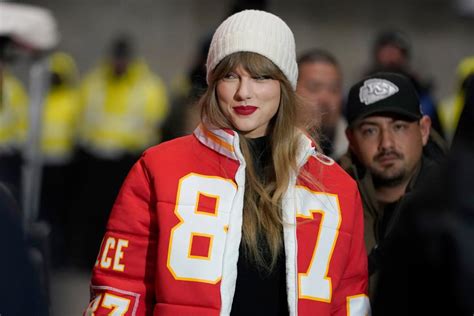 Taylor Swifts Gameday Looks Ranked From Least To Most Stylish