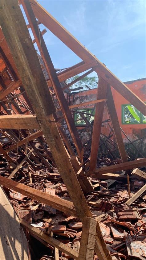 Angin Kencang Di Bangka Selatan Rumah Dan Tempat Ibadah Rusak