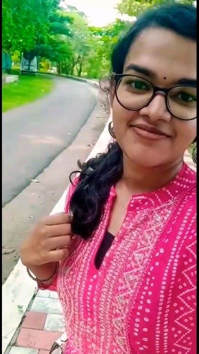 ഒരു കുഞ്ഞു Vlog Movie Date 2018 കാണാൻ പോയപ്പോൾ Bhoothathankett ഇ