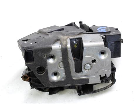 8A6A A21813 AC CHIUSURA SERRATURA PORTA ANTERIORE SINISTRA FORD FIESTA